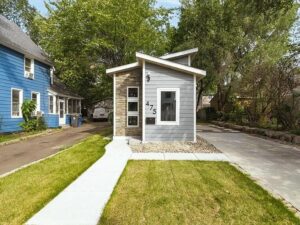 475 beaumont street front view 1 Schedule a Tour with Glow Tiny Homes: Saint Paul's First Modern Tiny Homes